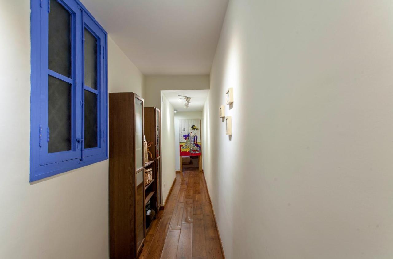 Luxurious & Alluring Home In Historic Town 瓦伦西亚 外观 照片