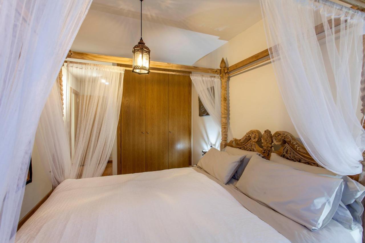 Luxurious & Alluring Home In Historic Town 瓦伦西亚 外观 照片